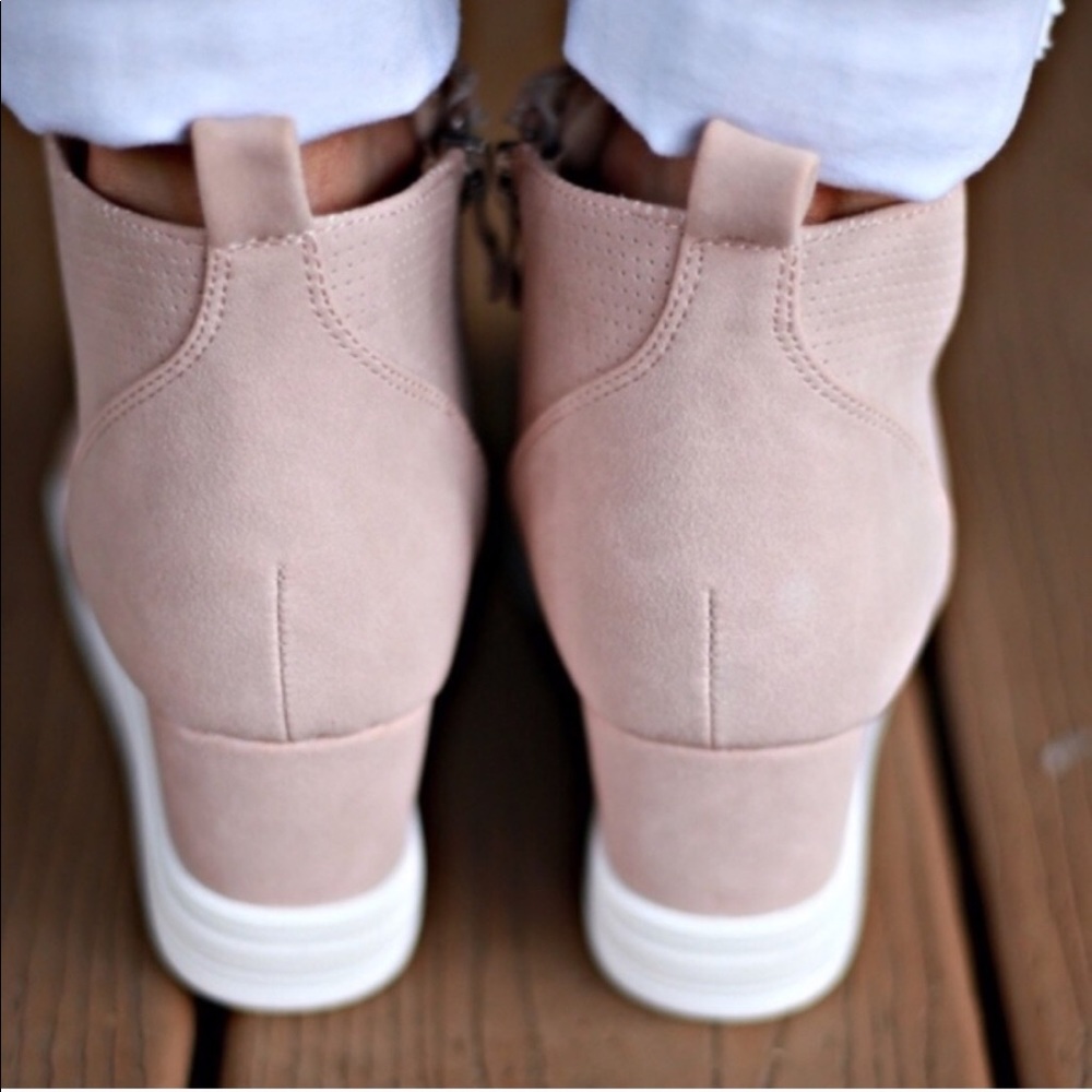 HP💥NIB Blush sneaker wedges vegan leather - Picture 3 of 8